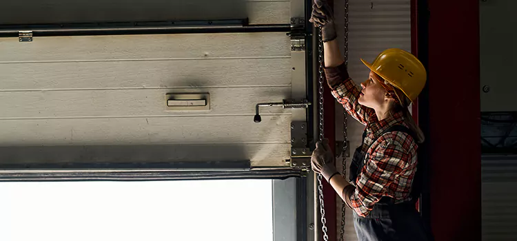 Addressing Common Garage Door Stoppage Issues in Clinton, IA